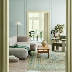 jotun 8596 sunny green 6167 spring breeze 9918 klassisk hvit 1440x1480 02